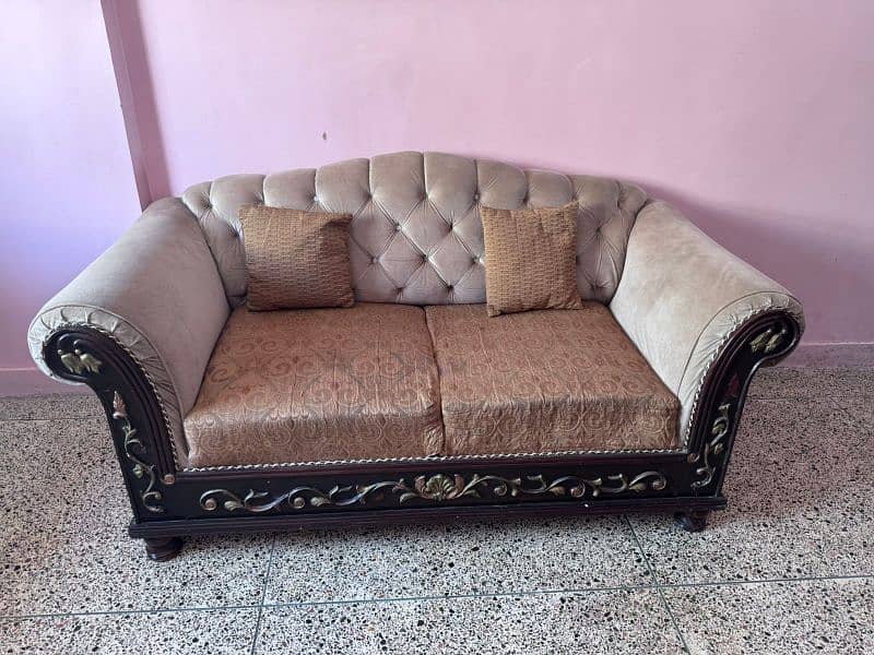 7 Seater Sofa Set Chiniot Wood Urjent Sale Cash Need Foam Repair hoga 6