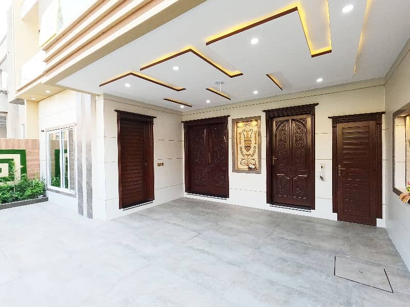 A Palatial Residence House For Sale In Johar Town Phase 2 - Block H3 Lahore 5