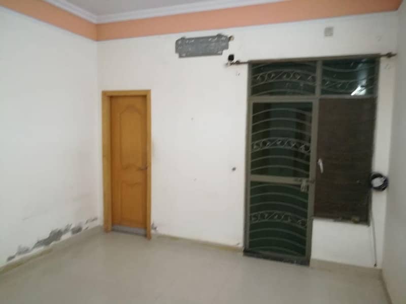 Gorgeous 12 Marla Lower Portion For rent Available In Johar Town Phase 1 - Block F2 2