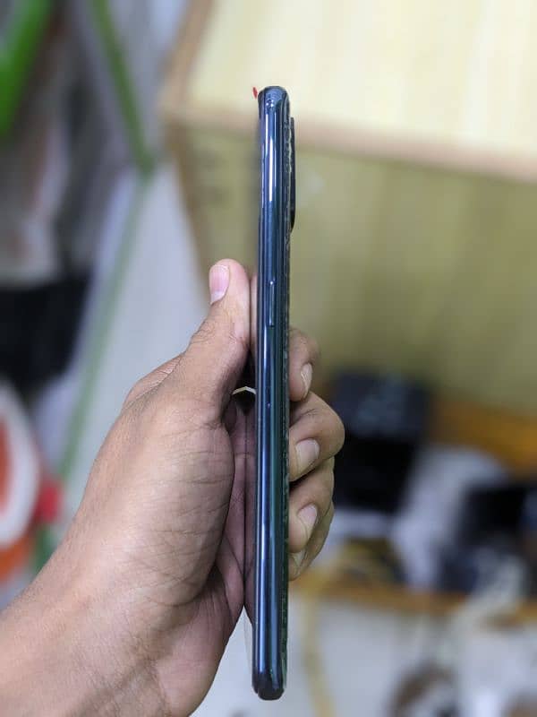 one plus n105g 1