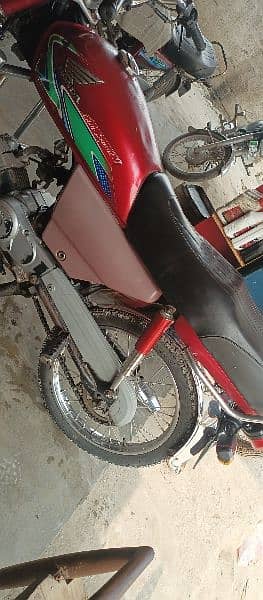 CD 70 2018 Model for Sell 65k demand 7