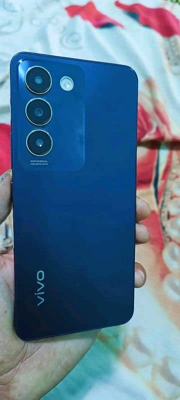 vivo y100 8/256 complete saman 10/10 10 month warrenty 1