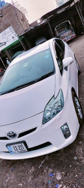 Toyota Prius 2011 7