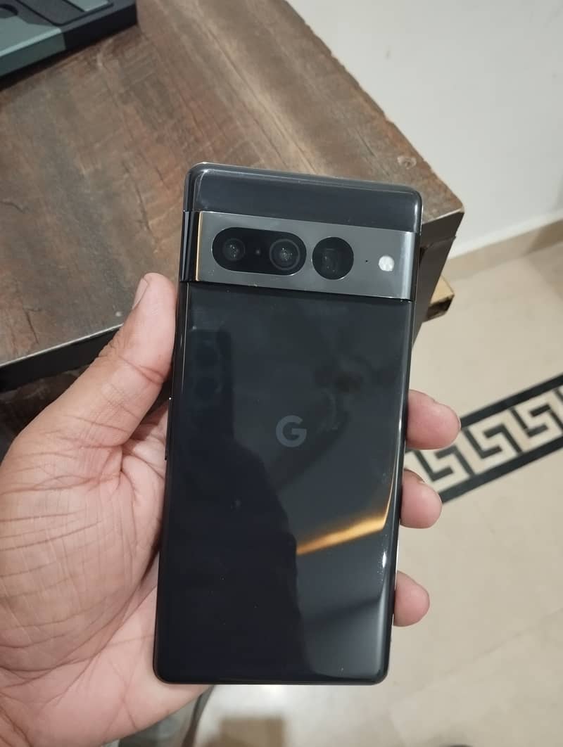 Google Pixel,  Google Pixel 7 Pro 0