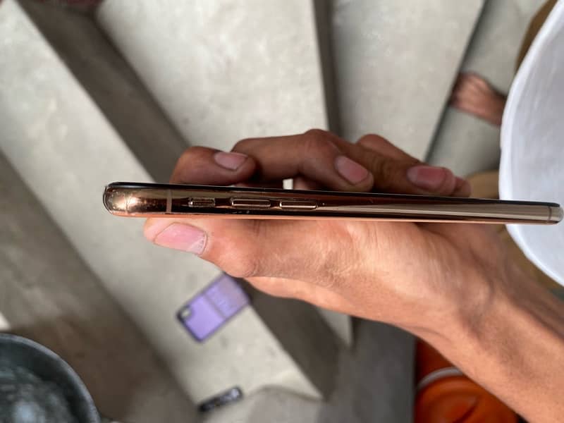 iphone xs max 256 11