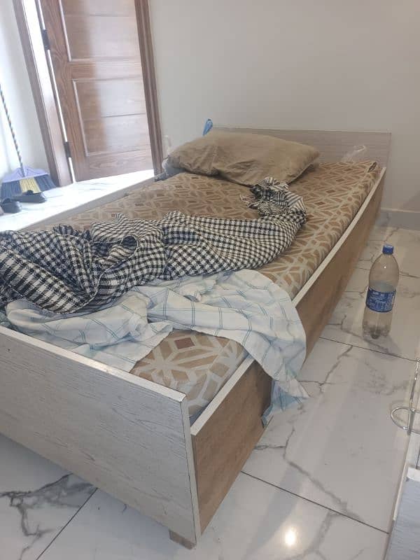 1 single bed for sale 0