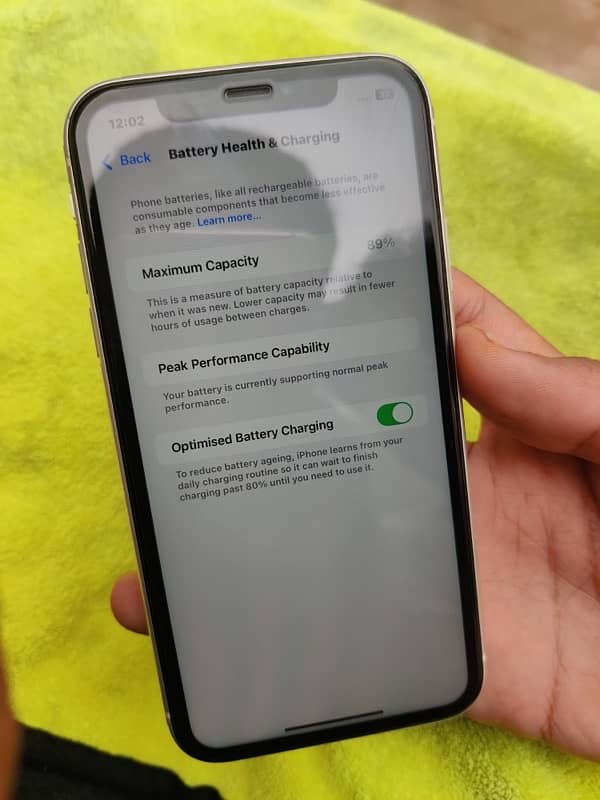 Iphone XR 64 GB 4