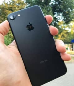 I phone 7  Black (128GB)