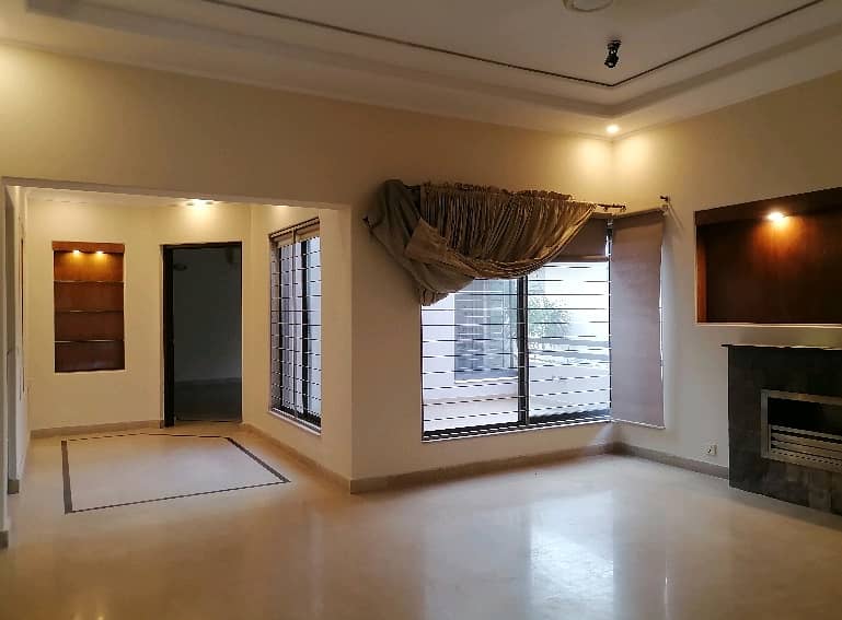 Centrally Located House For Sale In Punjab Small Industries Colony Available 11