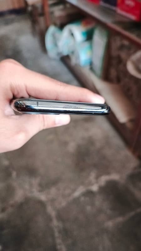 iphone 11 Pro Best Offer urgent sell 3