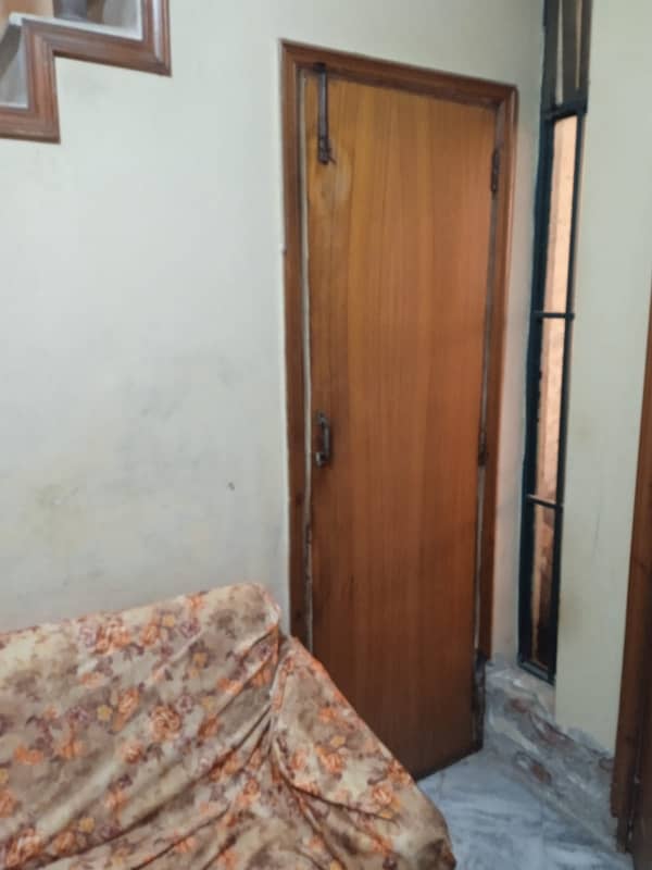 5 Marla House In Johar Town Phase 1 - Block E1 For Sale At Good Location 9