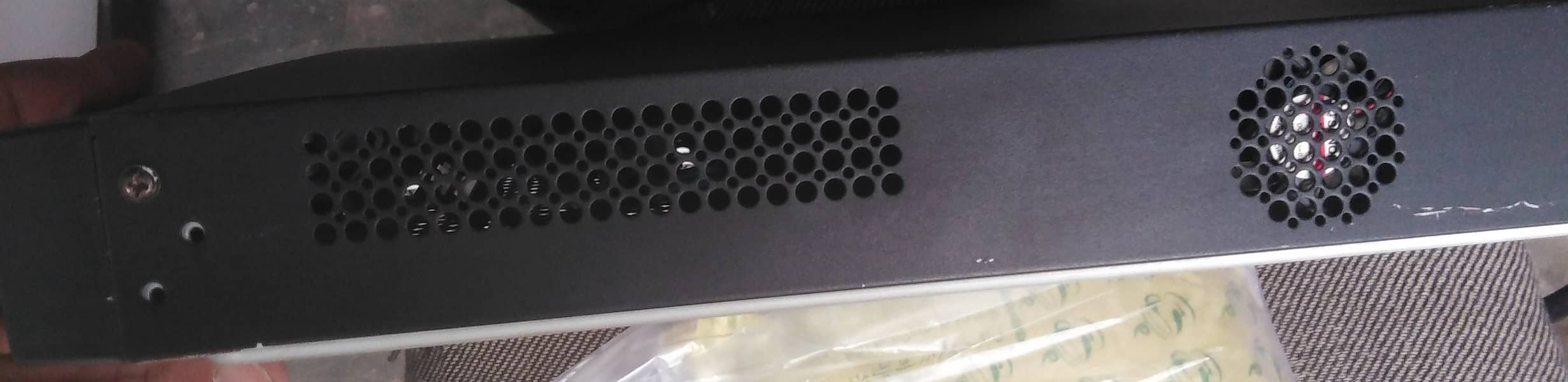 Hikvision 16CH dvr with 4TB Hard 1