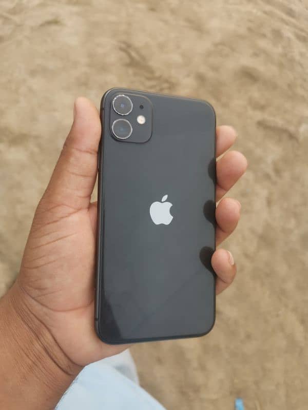 iPhone 11 (64GB, Non-PTA) 3