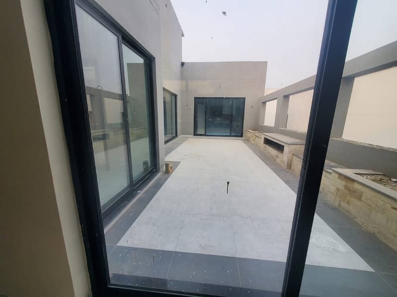 Brand new 1 Kanal Upper Portion House For Rent In DHA Phase 5,Block J, Lahore. 5