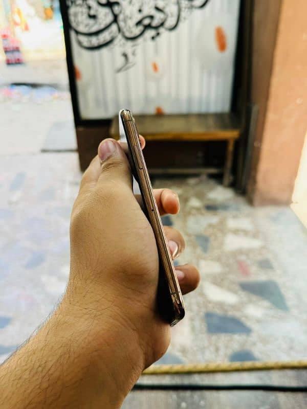 iphone XS 256GB Non PTA 5