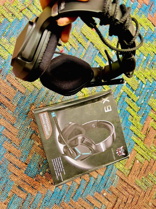 X9 Headphones 1