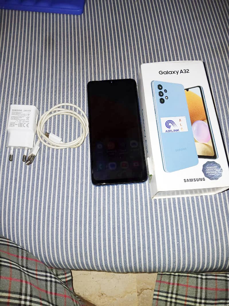 Samsung A32, 6/128 with complete saman with Box 2