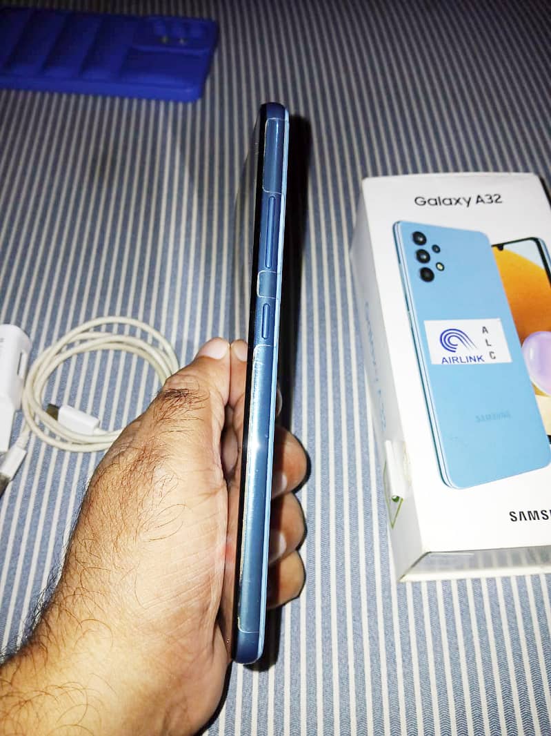 Samsung A32, 6/128 with complete saman with Box 3