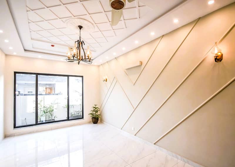 5 Marla Luxurious House For Sale In DHA Phase 6 Direct Owner Meeting 2