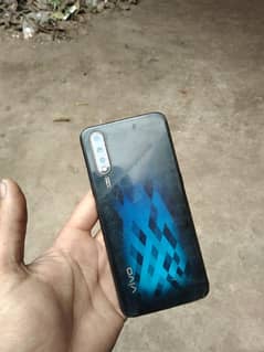 vivo s1 full box  not Kitt original all 10 parsan