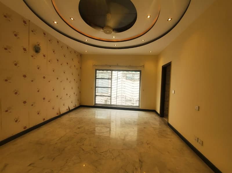 Affordable 1 Kanal Upper Portion House For Rent In DHA Phase 5,Block G, Lahore. 5