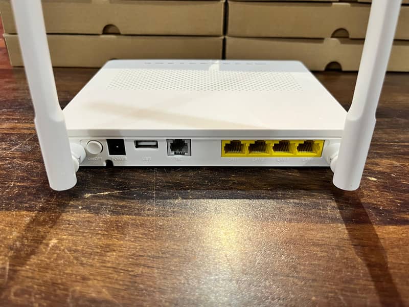 Huawei ONU HG8546M XPON FIBER OPTIC WIFI ROUTER (Without Box) 13