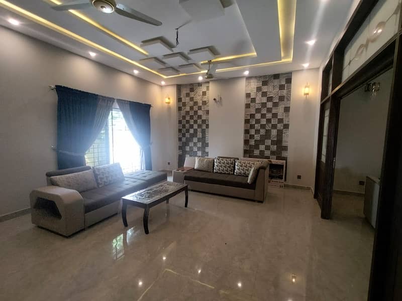 10 MARLA LIKE A NEW FULLY FURNISHED PORTION FOR RENT IN BAHRIA TOWN 0