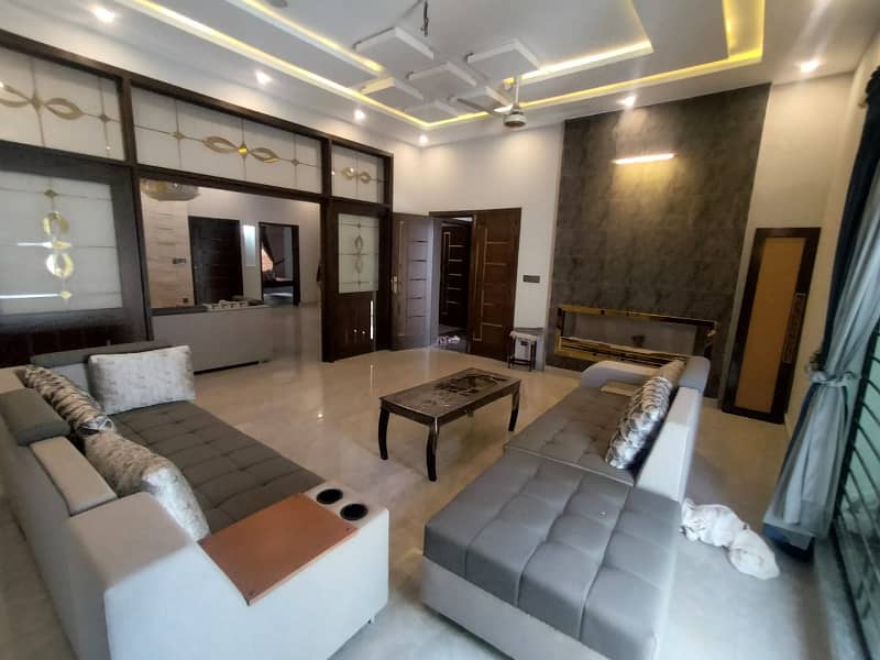 10 MARLA LIKE A NEW FULLY FURNISHED PORTION FOR RENT IN BAHRIA TOWN 1