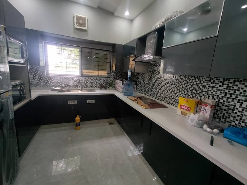 10 MARLA LIKE A NEW FULLY FURNISHED PORTION FOR RENT IN BAHRIA TOWN 6