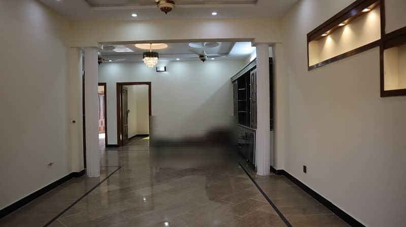 7 Marla House In Central G-15 For sale 1