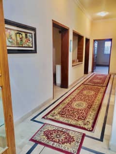 DREAM HOME OFFER 01 Kanal upper protions Is Available For Rent In DHA Phase 5 Lahore At Super Hot Location. 100% Original pictures