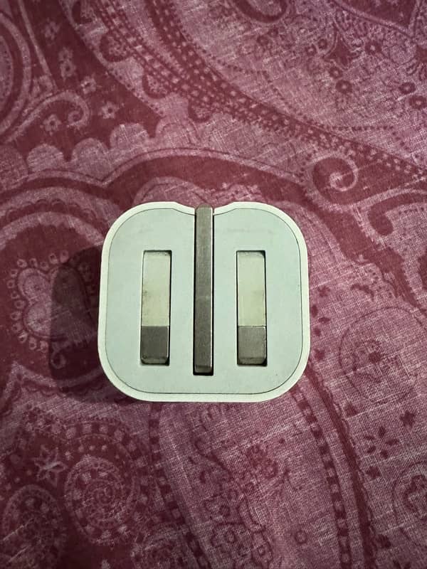 apple iphone 20 2watt charger 0