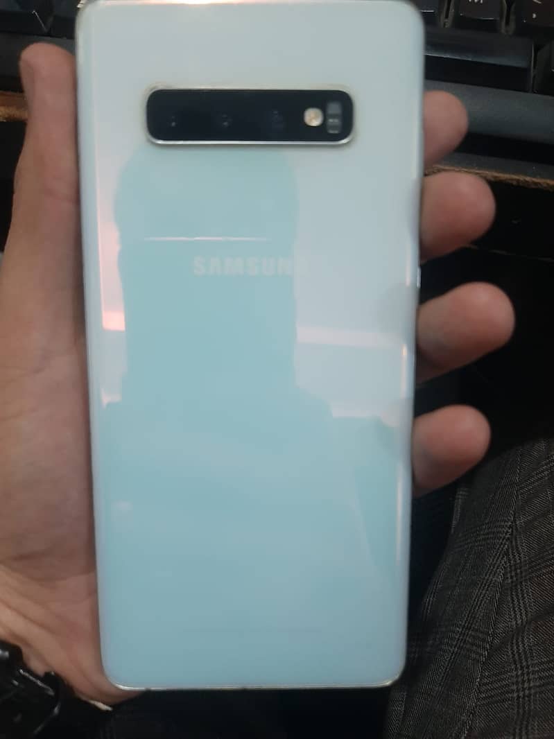 Galaxy Samsung S10 Plus 1