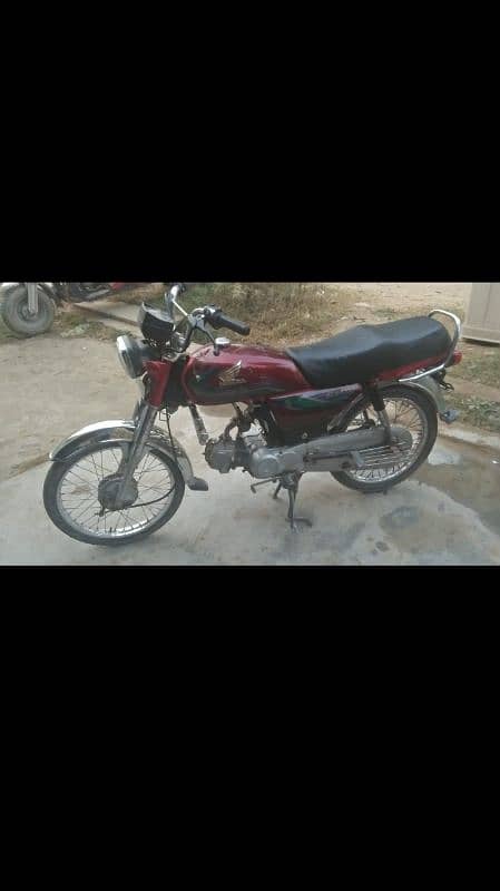 Honda bike 70 cc 1