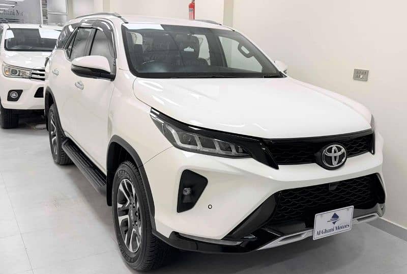 Toyota Fortuner Legender 2022 2