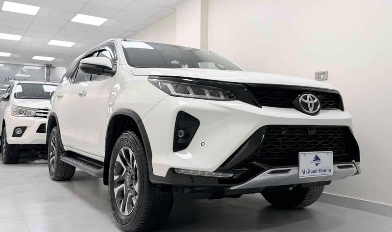 Toyota Fortuner Legender 2022 6