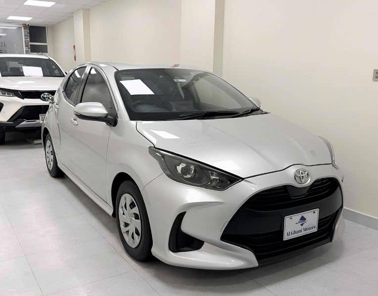 Toyota Yaris Hatch Back 2021 1