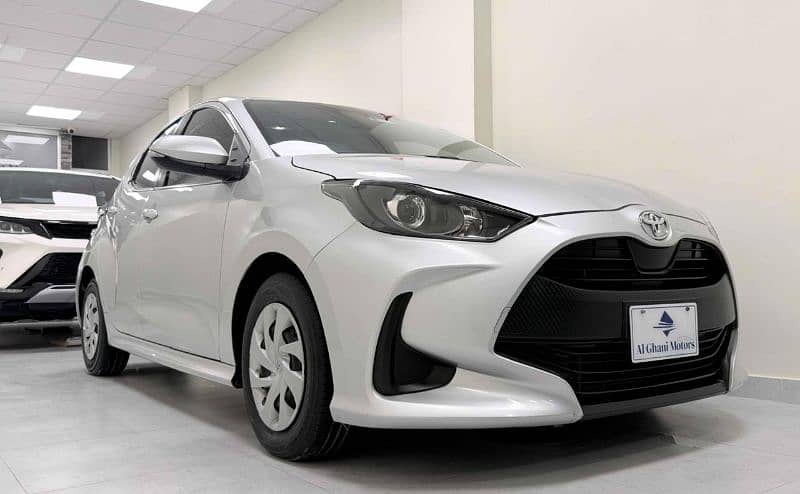 Toyota Yaris Hatch Back 2021 6