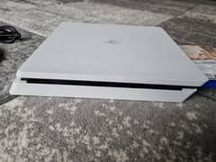 Sony PS4 slim 1tb playing games with controller