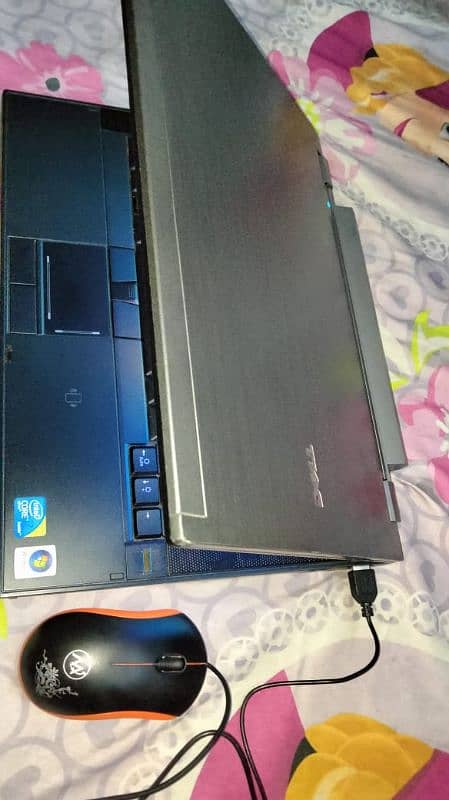 Dell laptop 14 inch ok pec vip cndition 10 by 10 1