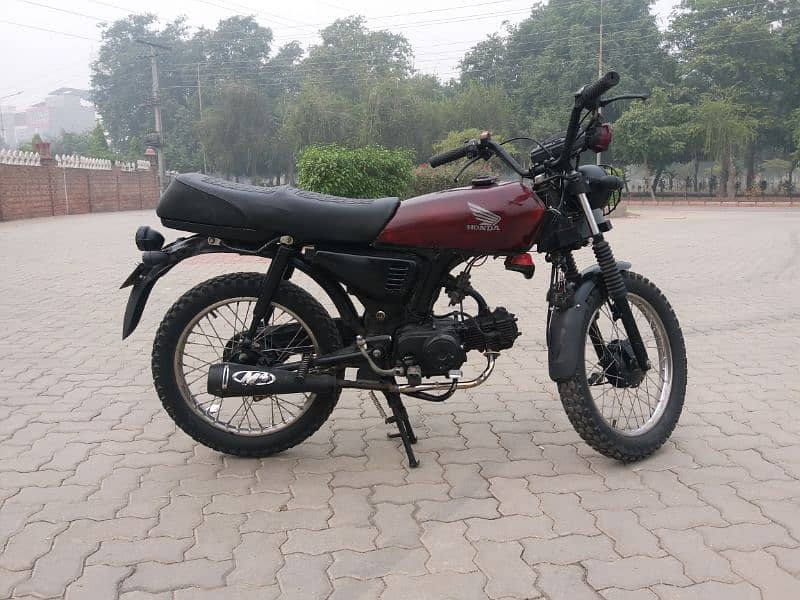 Honda 70 Modifeid Cafe 9