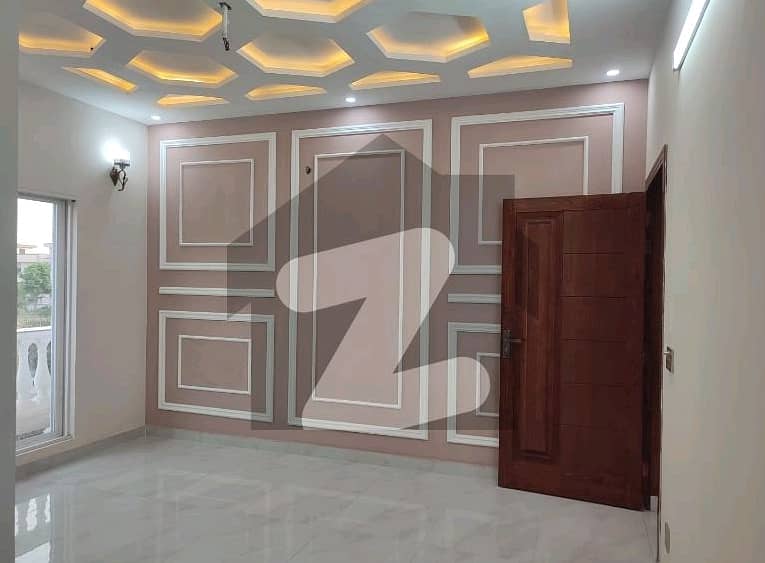 A Palatial Residence For Sale In Wapda Town Phase 1 - Block J3 Lahore 19