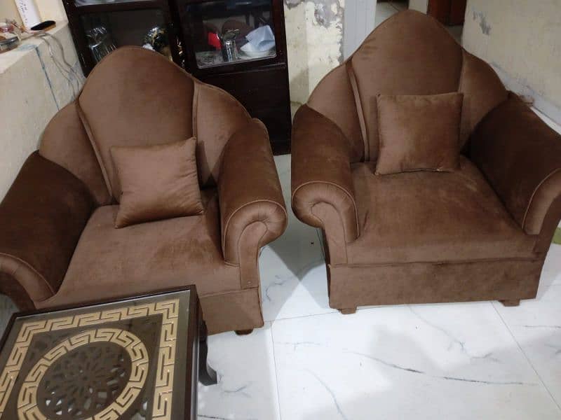 sofa set available for sale 1