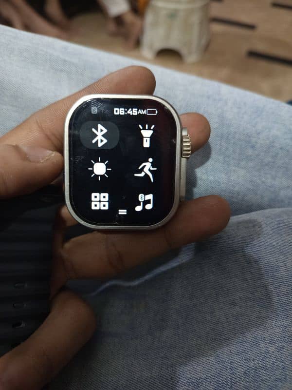 Smart Watch  10/10 Condition 3