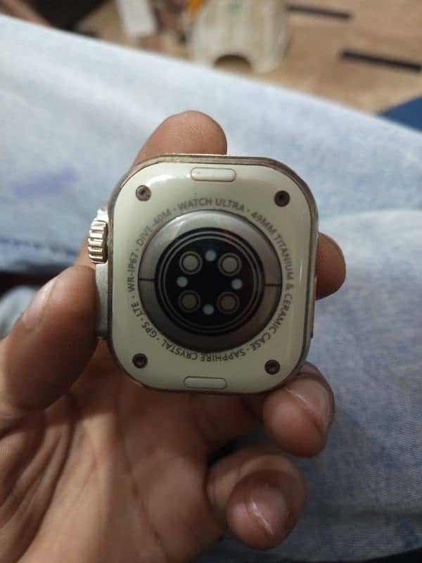 Smart Watch  10/10 Condition 10