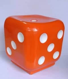 LUDO DICE STOOL