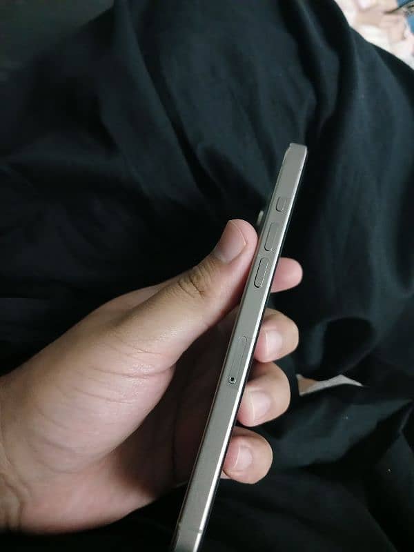 Apple iphone 15 pro max 256 hk(PTA APPROVE) 1