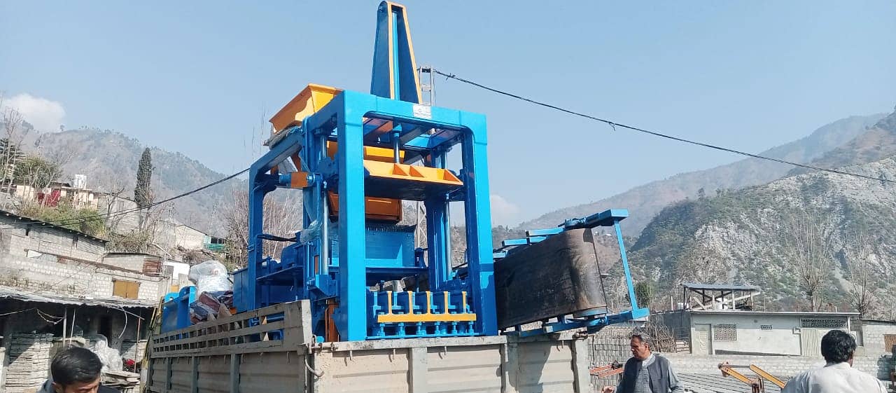 Concrete paver block machine / Concrete Block Machine In Pakistan 14