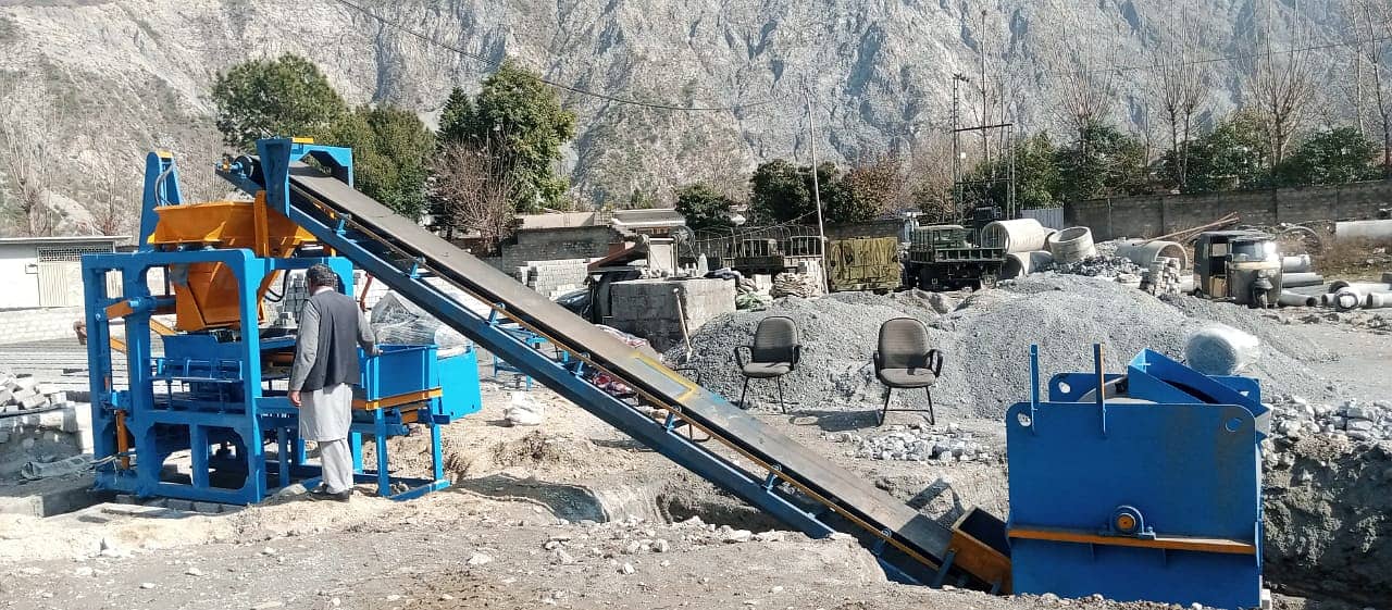 Concrete paver block machine / Concrete Block Machine In Pakistan 15