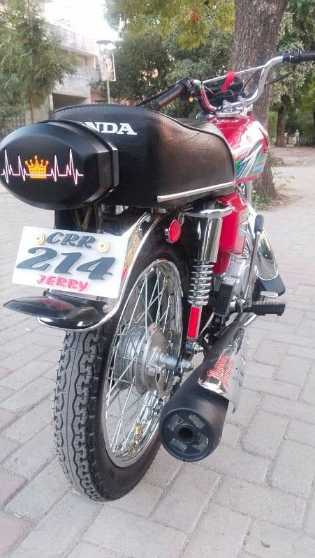 urgent sale Honda 125 isb number 10/10 6